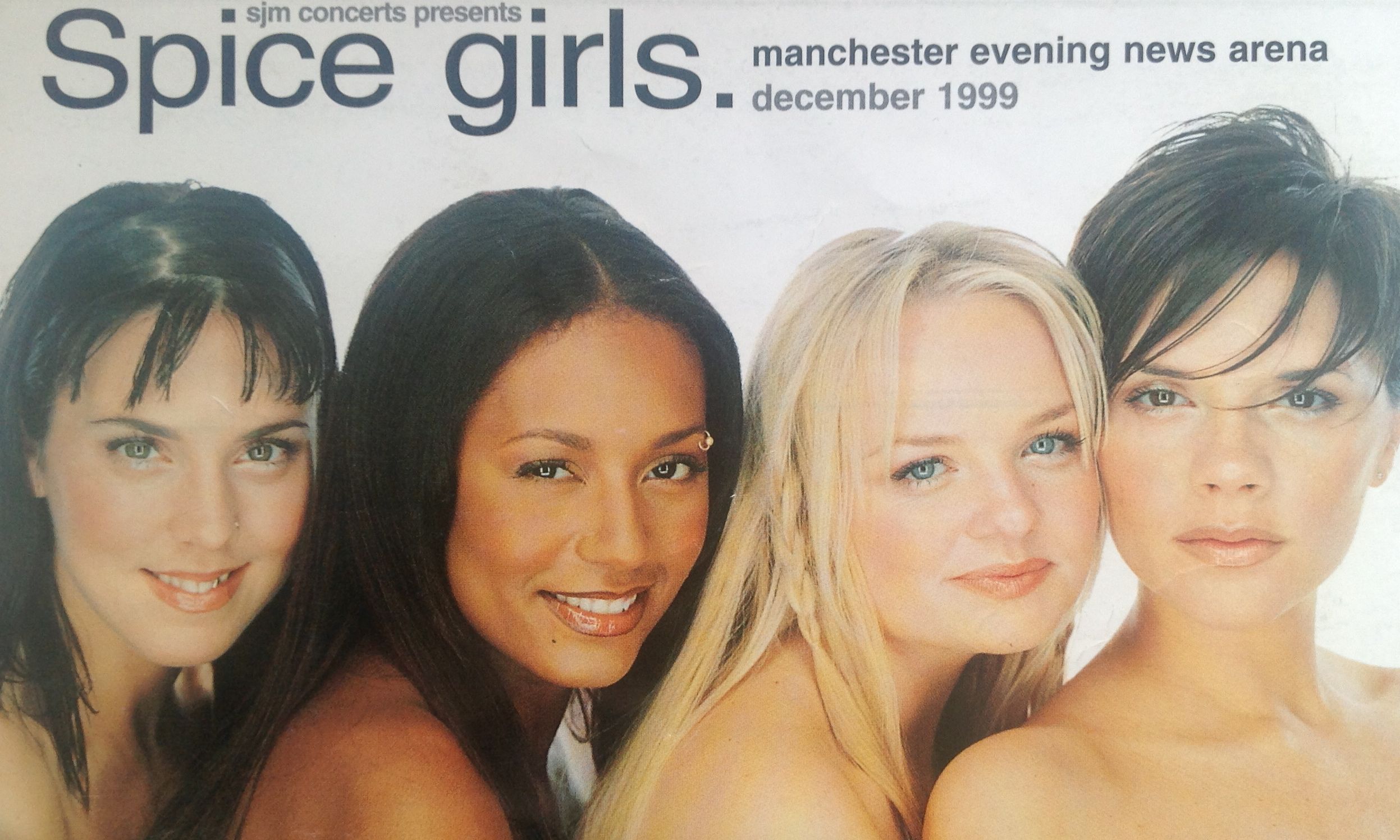 Группа где поют девушки. Spice girls 1998 Goodbye. Spice girls 1999. Melanie c Spice girls 1998. Spice girls 2001.